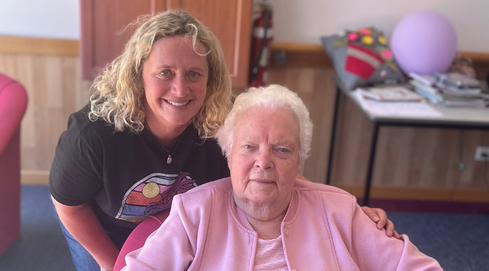 Fiona and Elsie, TAS