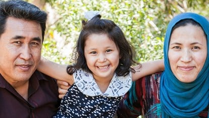 Migrant & refugee settlement services